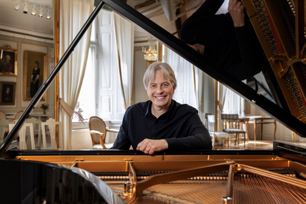 Jan Lundgren 60 år & MNBB Jan Lundgren<br>foto: Yanan Li